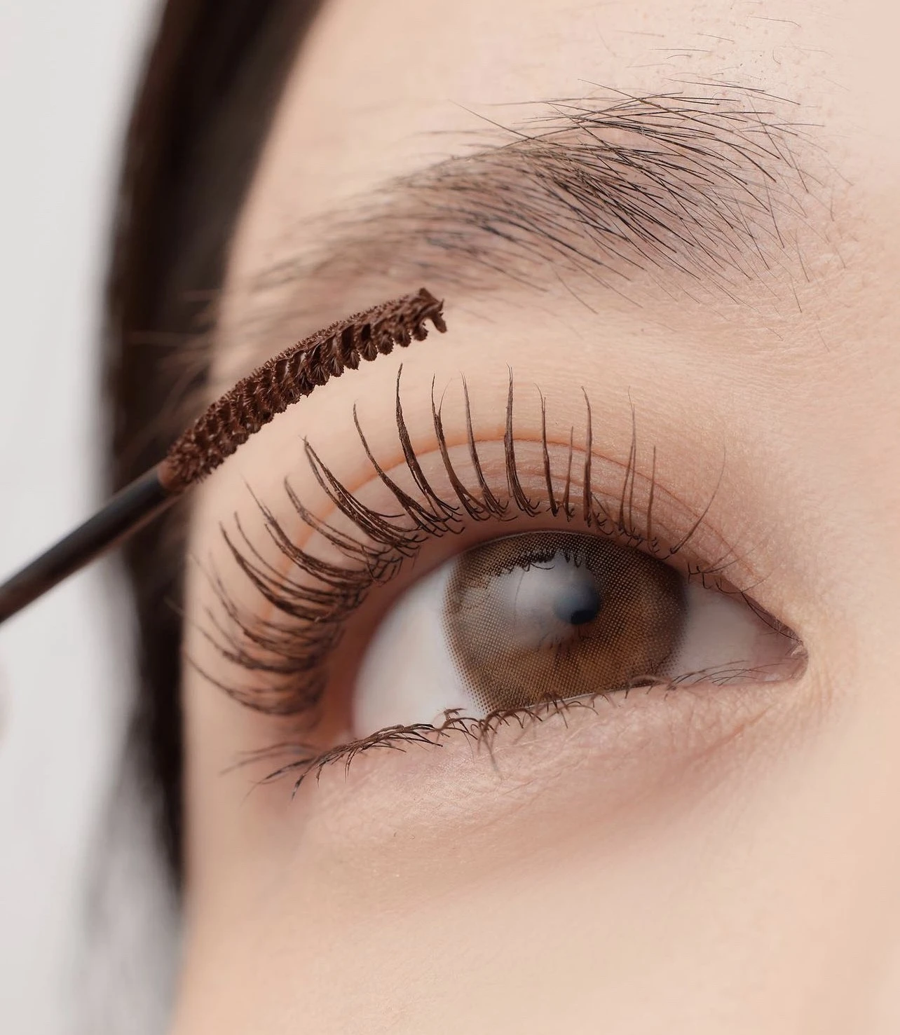 Cách dùng, sử dụng mascara mi mắt đẹp cho người mới bắt đầu